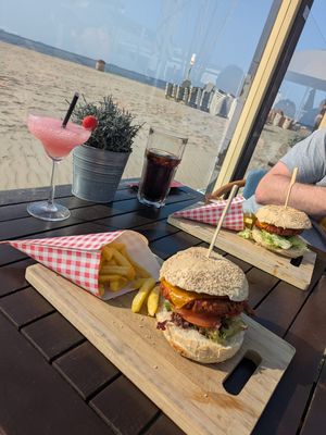 Vegan Burger at Beachclub Copacabana in The Hague