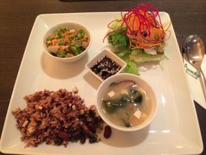 Macrobiotic lunch menu for 150 baht at Khun Churn - Mediplex in Bangkok