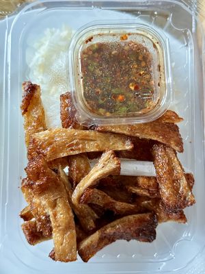 Vegan grilled pork on rice, takeaway (85 THB)  at V. Napaphud Vegetarian Food in Chiang Mai