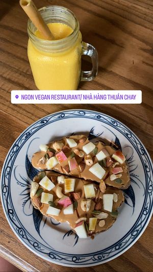 Nutty Toast, Pineapple Mango Smoothie at Ngon Vegan Restaurant in Tam Coc