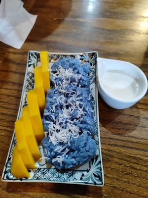 Mango Sticky rice at Ngon Vegan Restaurant in Tam Coc