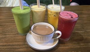 Smoothies and coffee at Ngon Vegan Restaurant in Tam Coc