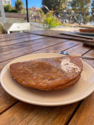 Hot pocket with apples  at La Pépite - Place Daviel in Marseille