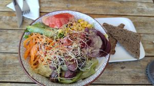 Salade La Pepite at La Pépite - Place Daviel in Marseille