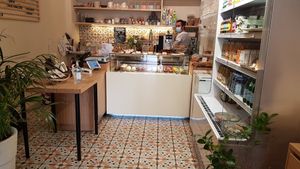 Inside the bakery at La Pépite - Place Daviel in Marseille