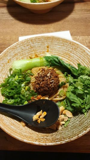 Vegan "Dry Ramen" at Momo Ramen in Hamburg