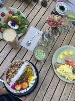 I had the smoothie bowl (vegan) and my friends had sourdough with eggs and salmon. We all loved it!  at Nord Coast Coffee - Eppendorfer in Hamburg