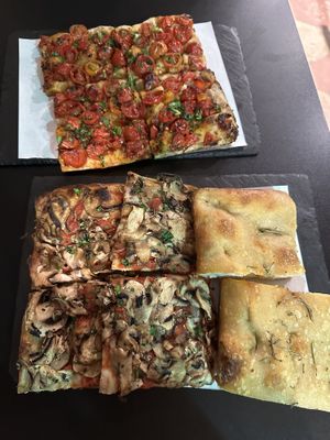 2 Vegan pizzas and focaccia   at Romana in Rome