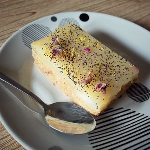 (Vegan) Lemon tart - taken away at Xuxu in Biarritz