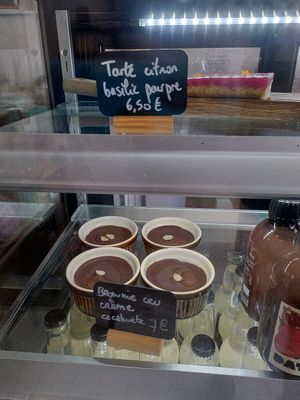 Brownies at Xuxu in Biarritz