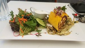 Polenta mit Feta, Oliven und Ofenfenchel at The Heart of Joy in Salzburg