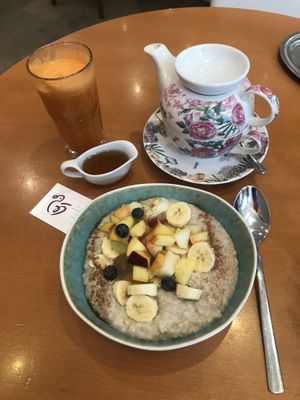 Perfektes veganes Frühstück  at The Heart of Joy in Salzburg