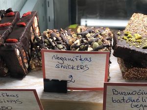 Vegan Snickers at Italala Caffe in Vilnius