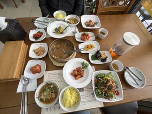   at Gamloheon 감로헌 in Jeonju