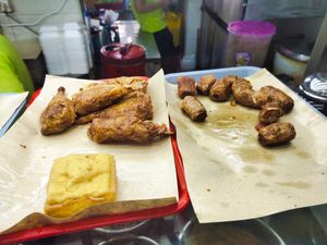 Dishes available at San De Vegetarian 三德 - Blk 256 Yishun in North Singapore