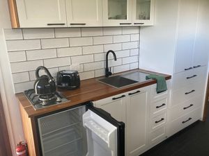 Kitchenette  at Stephanie's Country Cottages in Drummond North