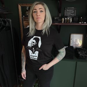 The t-shirt is made of organic cotton and is ethically produced. at Ve & Fasa - Ethical and obscure fashion in Stockholm