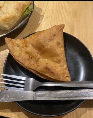 Vegan Somoza!!😍 #Veganuary at The Hairy Barista in Totnes