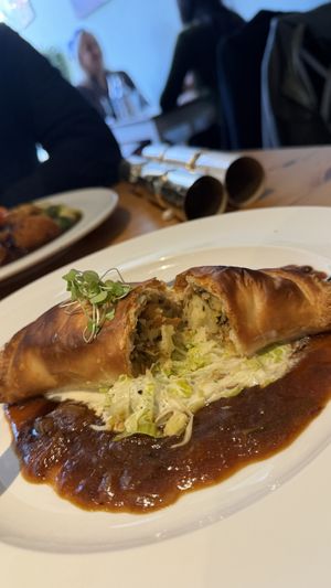 Leek, Potato, Mince Soya, Welsh Lava Bread Oggie
Cream leek, Onion Gravy  at Luna's Vegan Corner in Cardiff