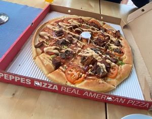 🍕  at Peppes Pizza in Bergen