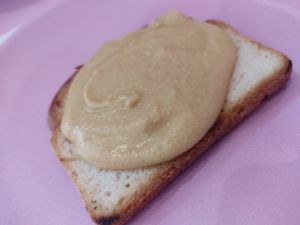 Hummus on toast at Babi Como in Como