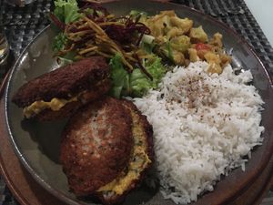 Plate with dish of the day at Gosto Superior in Braga