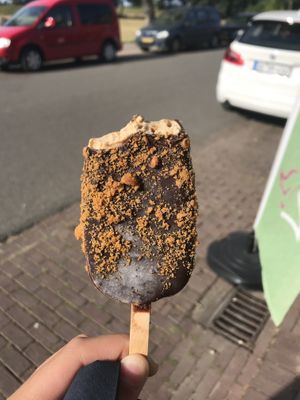 speculoos maqnum  at IJssalon Laaker Boere ies in Ohe En Laak