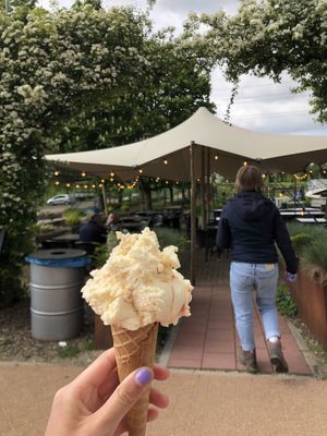 terras   at IJssalon Laaker Boere ies in Ohe En Laak