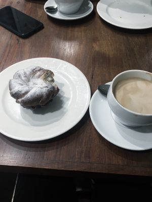 Oat cappuccino and apple pulla at Kanniston Leipomo - Yliopistonkatu in Helsinki