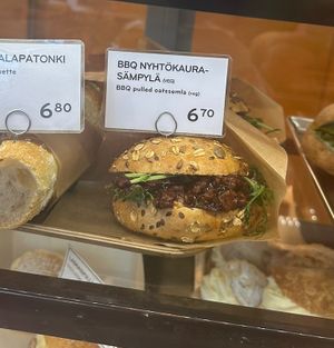   at Kanniston Leipomo - Yliopistonkatu in Helsinki