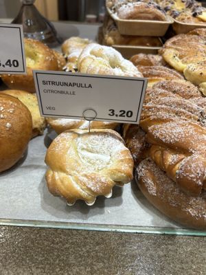   at Kanniston Leipomo - Yliopistonkatu in Helsinki