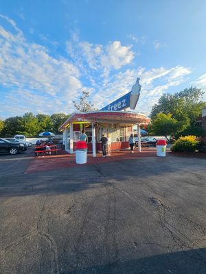  at Jim's Tastee Freeze in Delmar