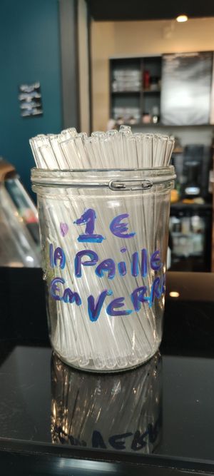 Paille en verre at Sunday's Coffee in Paris