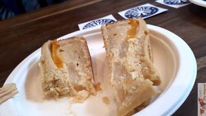 pear apricot cake at Sunday's Coffee in Paris