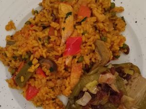 International traditional cousine: Veggie Paella at Circolo Arci Impatto Zero in Pavia