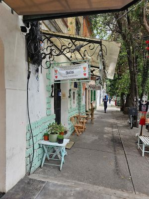 Garros deligatessen at Garros DeliGATessen in Mexico City