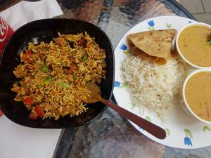 Bhel and veg dhal at Art of Spices - Rådmansgatan in Malmo