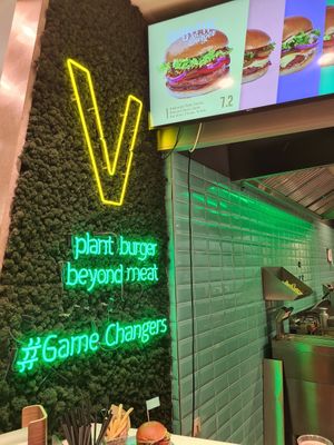 Outside at Vedang - green burger | Alexa in Berlin