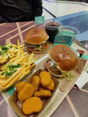  at Vedang - green burger | Alexa in Berlin