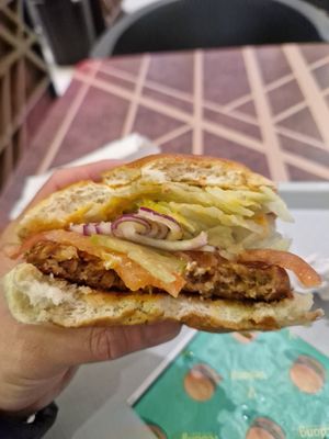 Classy Hamburger inside at Vedang - green burger | Alexa in Berlin