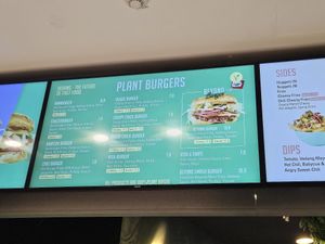 Menu March 24 at Vedang - green burger | Alexa in Berlin