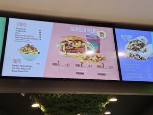 Menu March 24 at Vedang - green burger | Alexa in Berlin