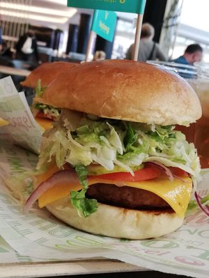 BBQ burger at Vedang - green burger | Alexa in Berlin