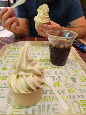 Vanilla ice cream and Vedang Cola 💚💚💚 at Vedang - green burger | Alexa in Berlin