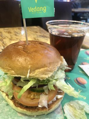 Sehr lecker!  at Vedang - green burger | Alexa in Berlin