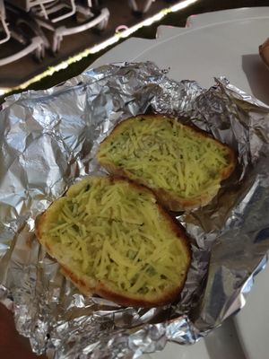 Cheesy garlic bread at Senhor Frog's in Albufeira