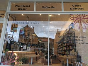 Front of shop at NUTTEA Fitzroy in Fitzroy