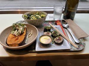 Lunch! #Veganuary at Le Botaniste - GCE in New York City