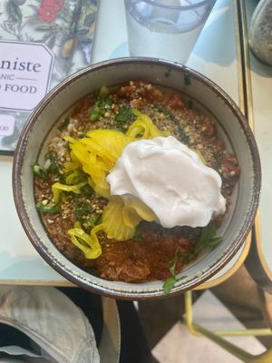 Chilli sin carne  at Le Botaniste - GCE in New York City