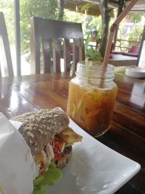 Self-made lemongrass-passionfruit ice tea at Two Sister  in Koh Samui